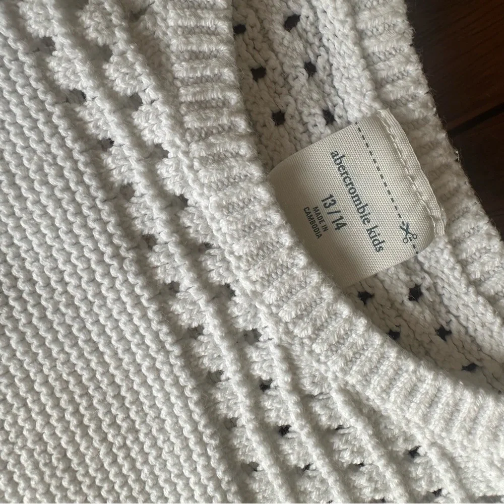 Abercrombie kids white crochet knit tank top 13/14 - Picture 6 of 7